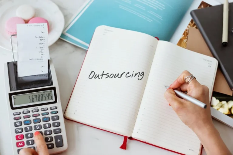 pengertian outsourcing adalah